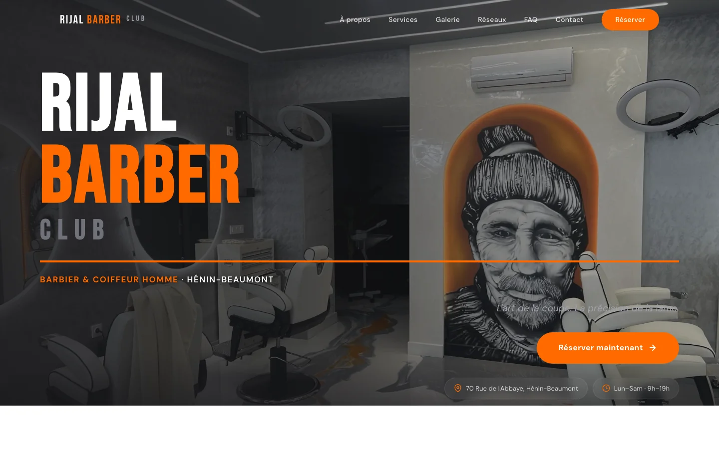 Page d'accueil du site Rijal Barber Club avec hero typographique et photo du salon